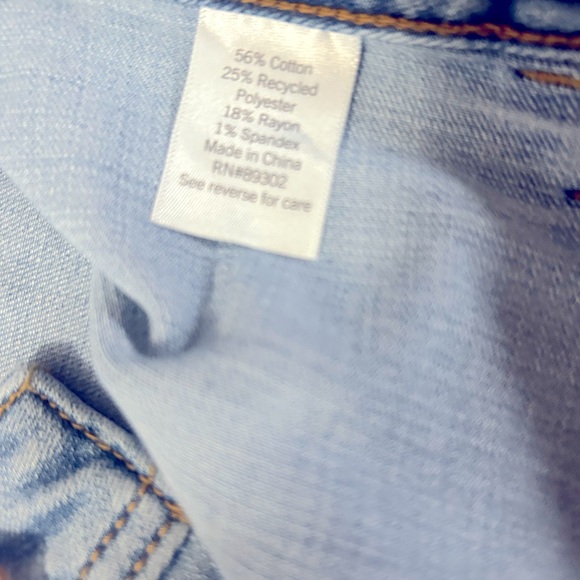 NWT SO size 17/33W low rise slim bootcut jeans. - Picture 6 of 8